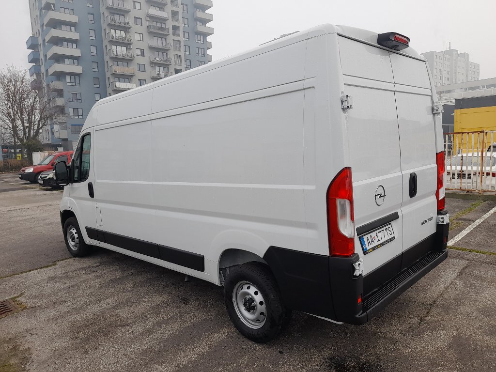 Opel Movano