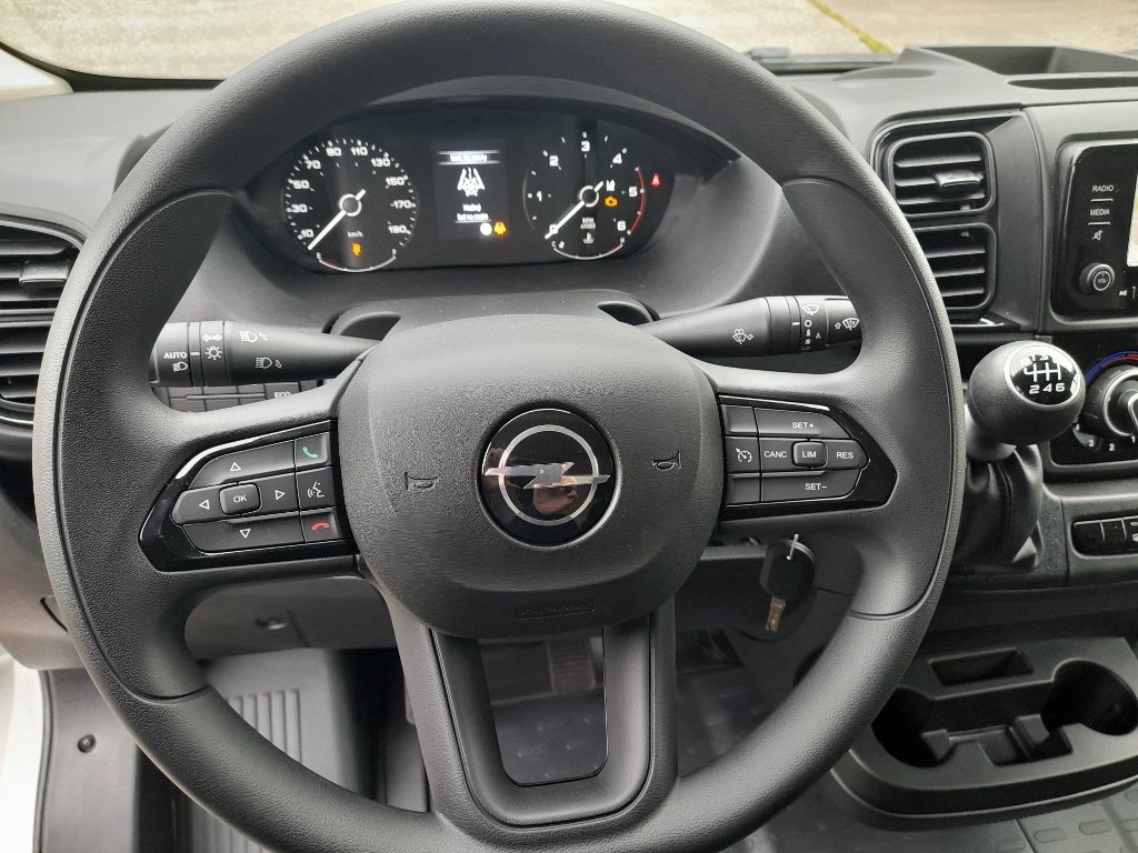 Opel Movano