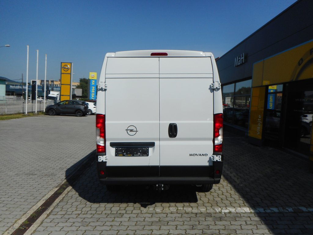 Opel Movano