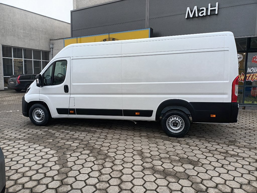 Opel Movano