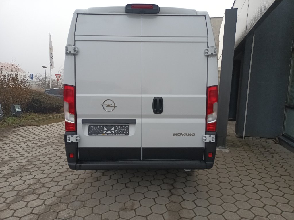 Opel Movano